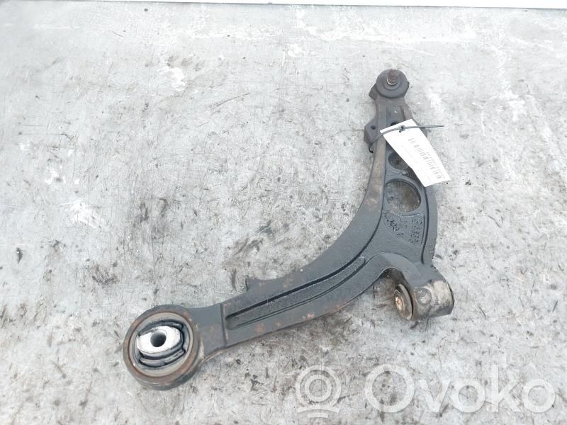 Fiat Punto (199) Wahacz przedni 