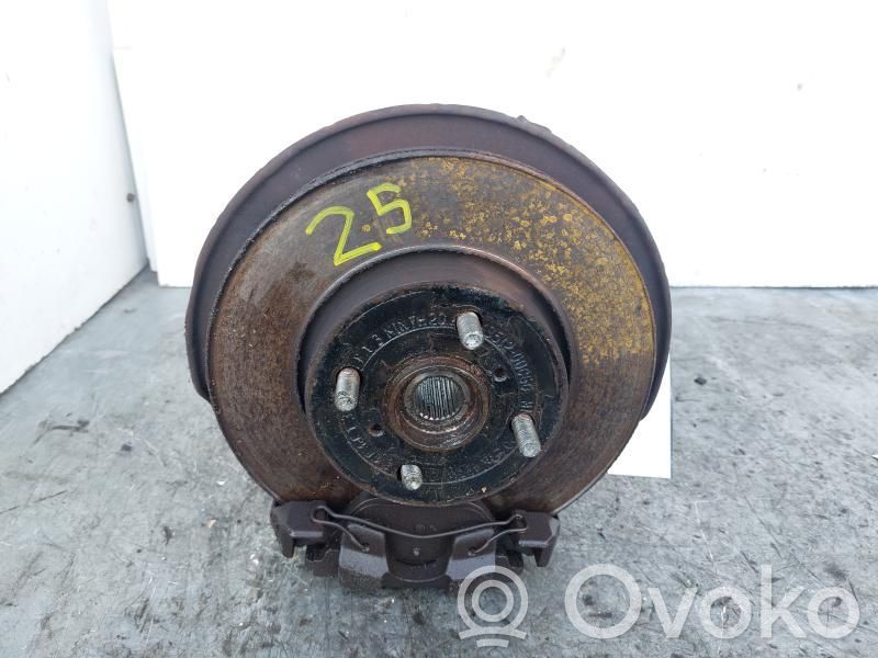 Toyota Yaris Cubo de rueda delantera