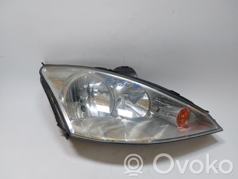 Ford Focus Scheinwerfer 
