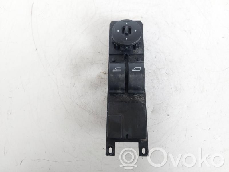 Ford Focus Electric window control switch 