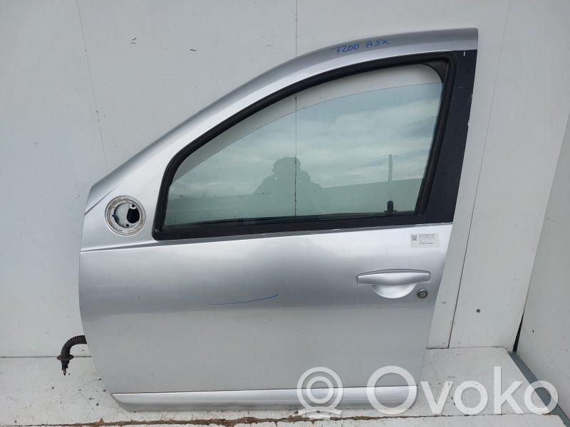 Dacia Sandero Tür vorne 