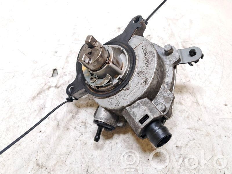 Ford Fiesta Bomba de vacío 