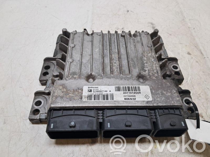Renault Megane III Unitate/modul de control motor 