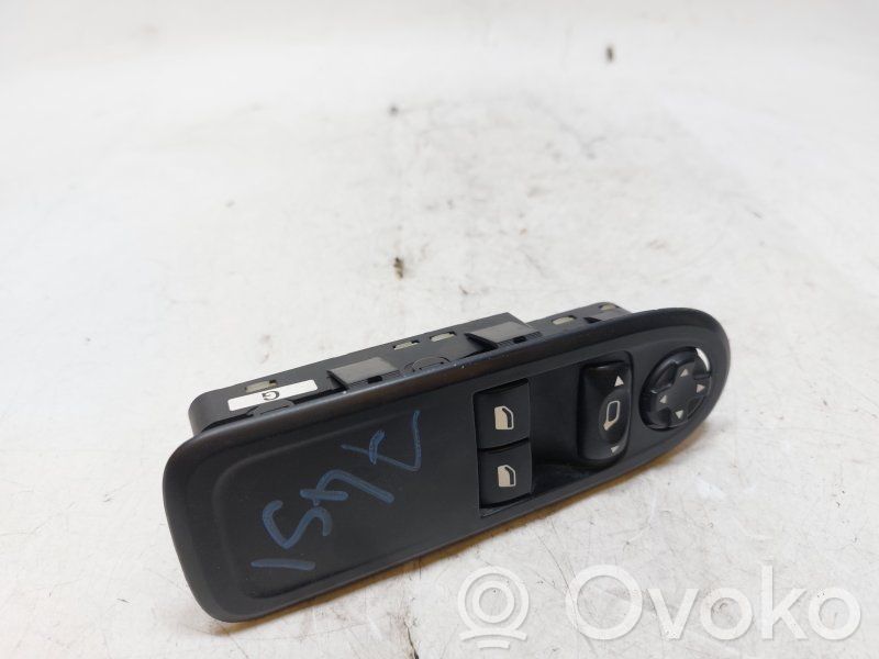 Citroen C3 Electric window control switch 