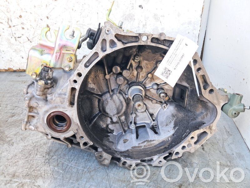 Toyota Yaris Verso Cutie viteze manuală cu 5 trepte 