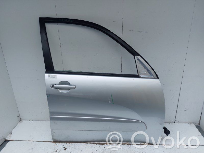 Toyota RAV 4 (XA20) Puerta delantera 