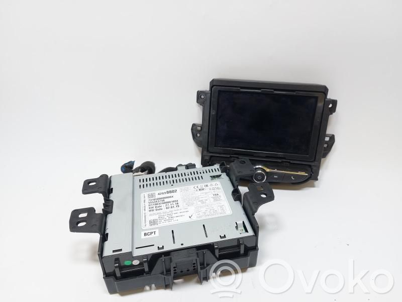 Opel Karl Panel / Radioodtwarzacz CD/DVD/GPS