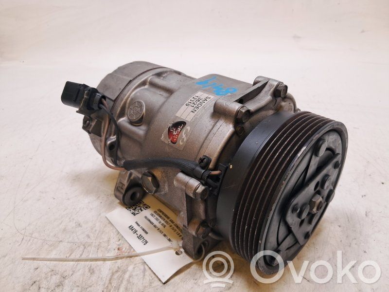 Volkswagen Golf IV Klimakompressor Pumpe 