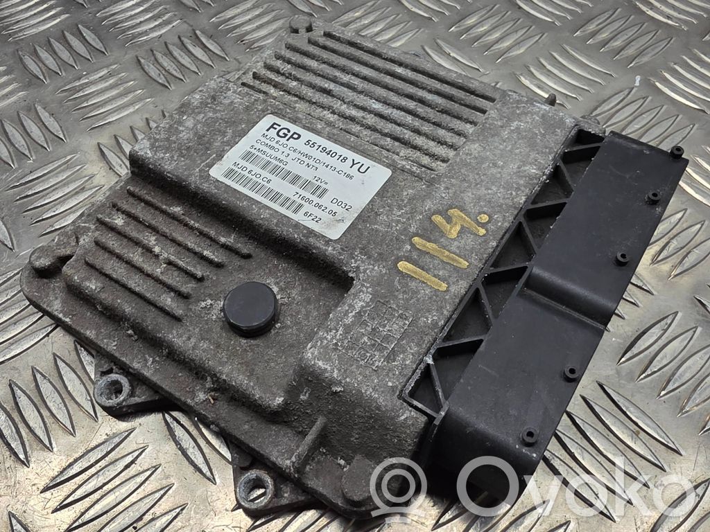 Opel Combo C Engine control unit/module 
