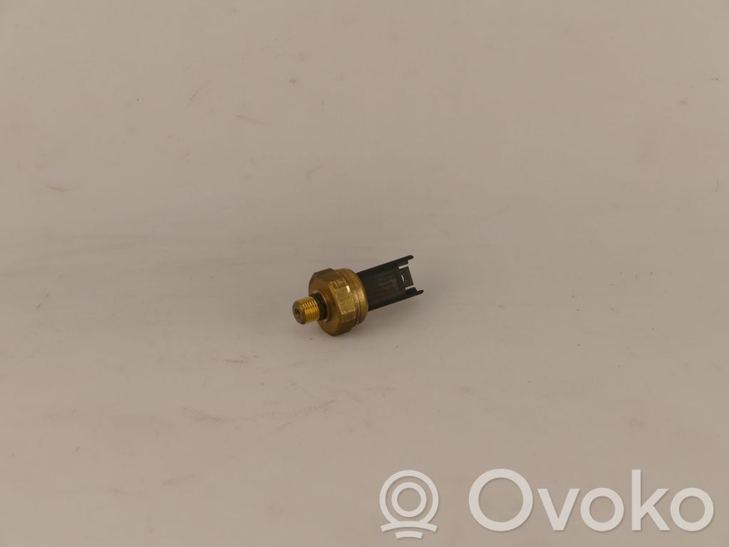 BMW 5 E60 E61 Fuel pressure sensor 