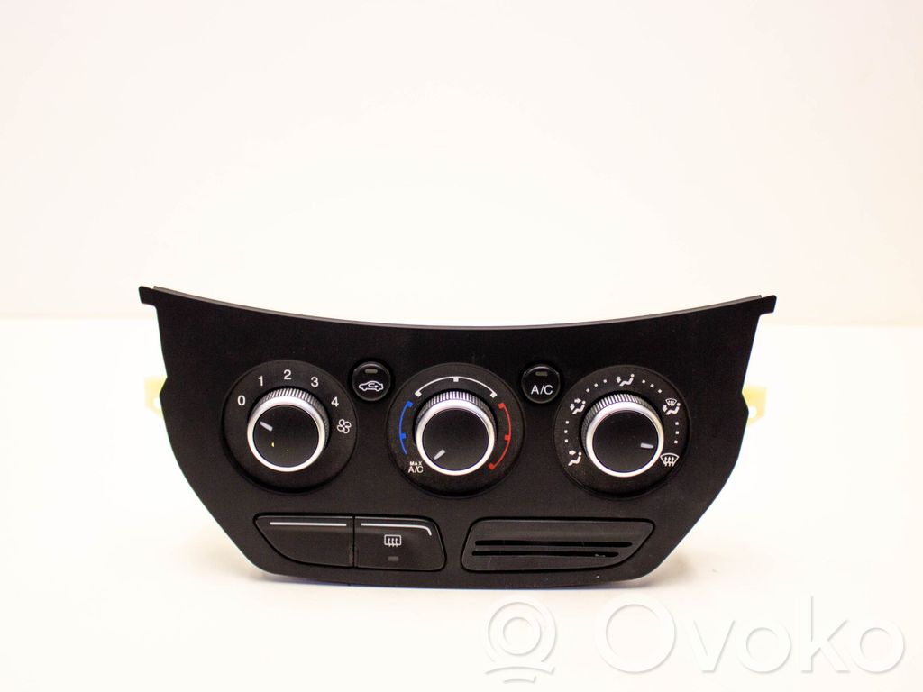 Ford Kuga II Interior fan control switch 