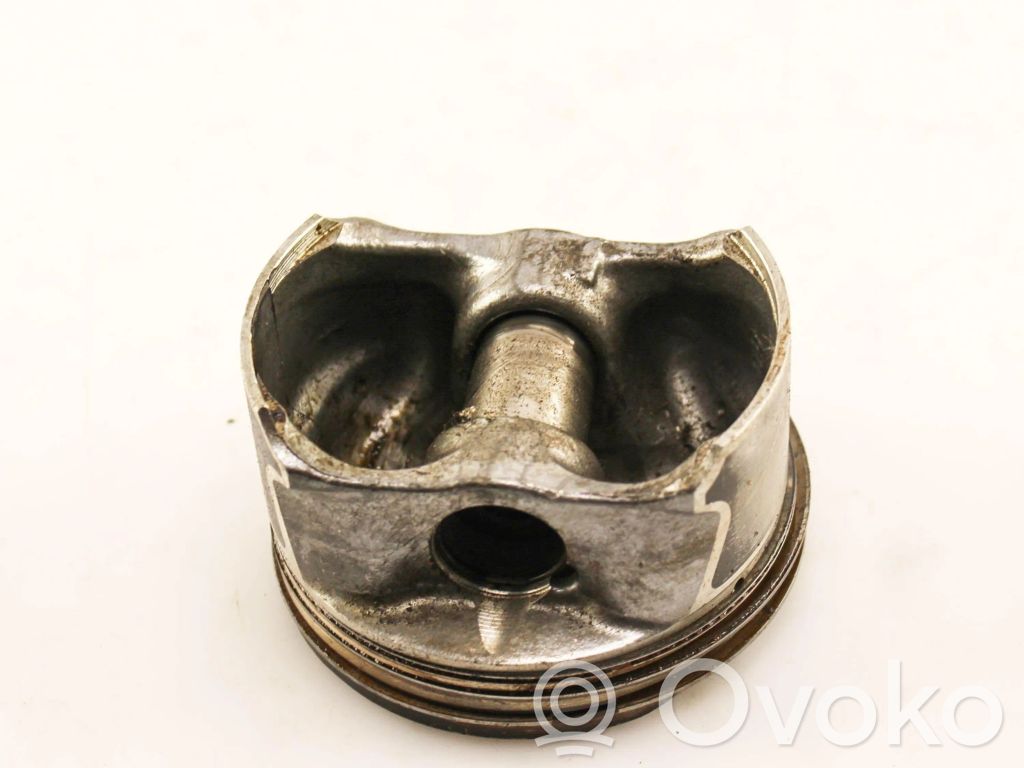 Audi A4 S4 B8 8K Piston 
