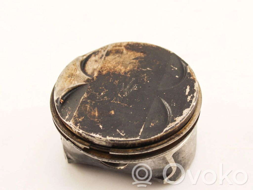 Audi A4 S4 B8 8K Piston 