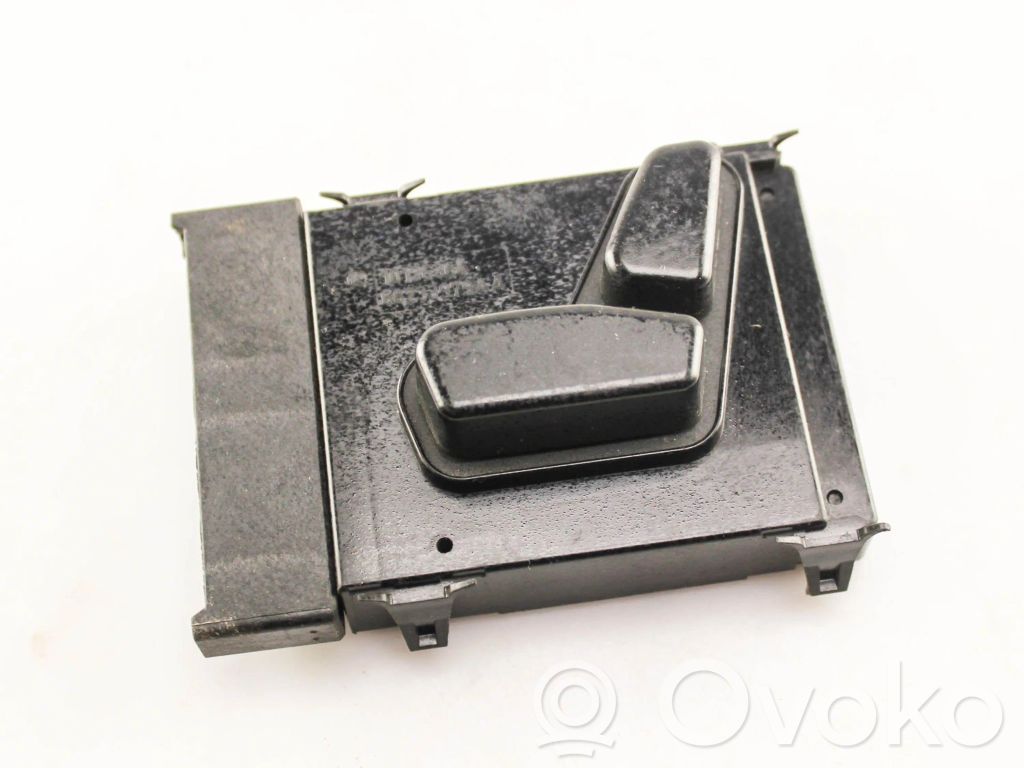 Seat control switch   10126364