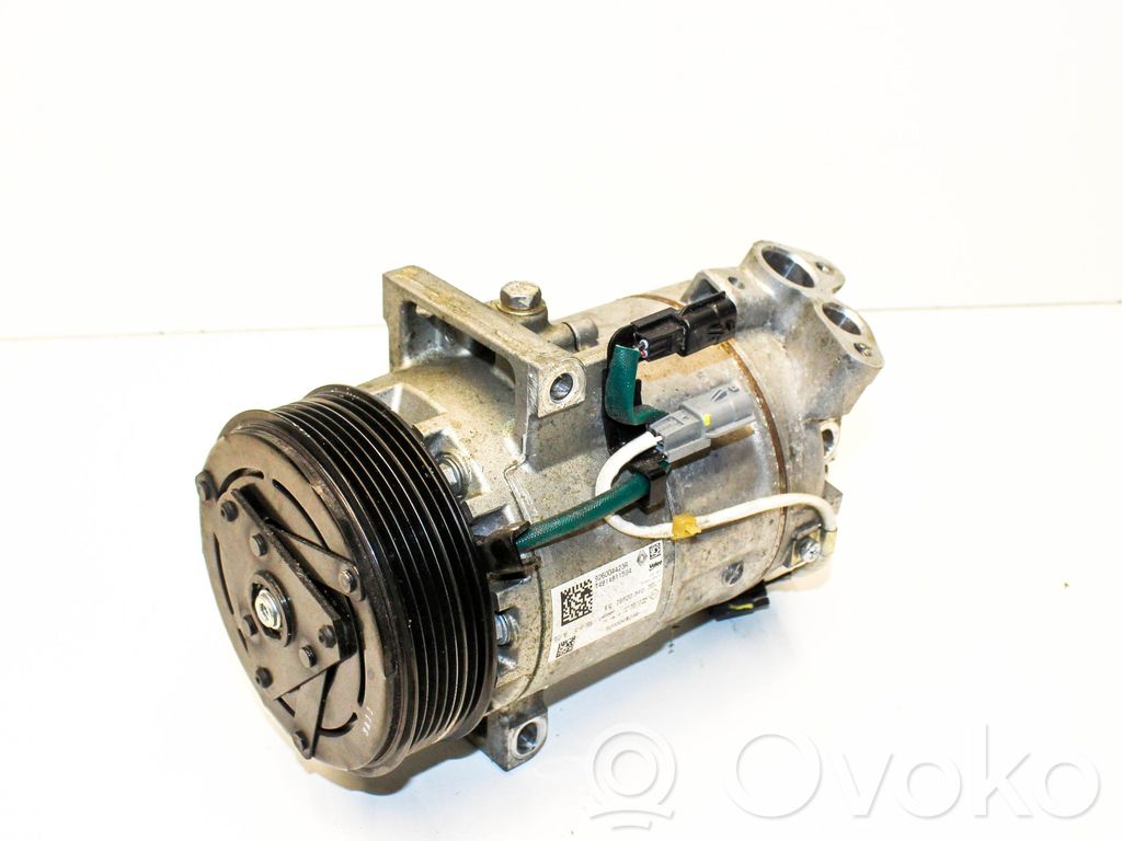 Renault Captur II Air conditioning (A/C) compressor (pump) 