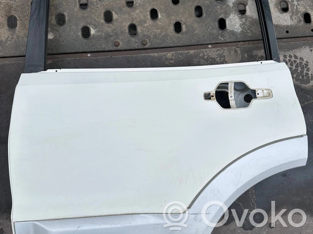 Mitsubishi Pajero Puerta trasera 