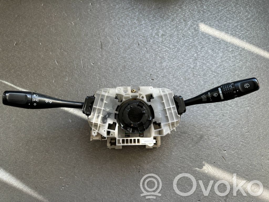 Mitsubishi Pajero Wiper control stalk 