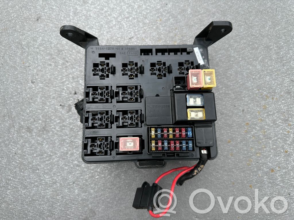 Opel Frontera B Módulo de fusible 