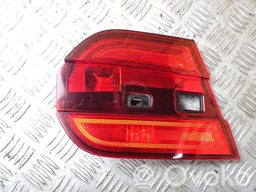 Jaguar XF X250 Lampă spate în capacul portbagajului 