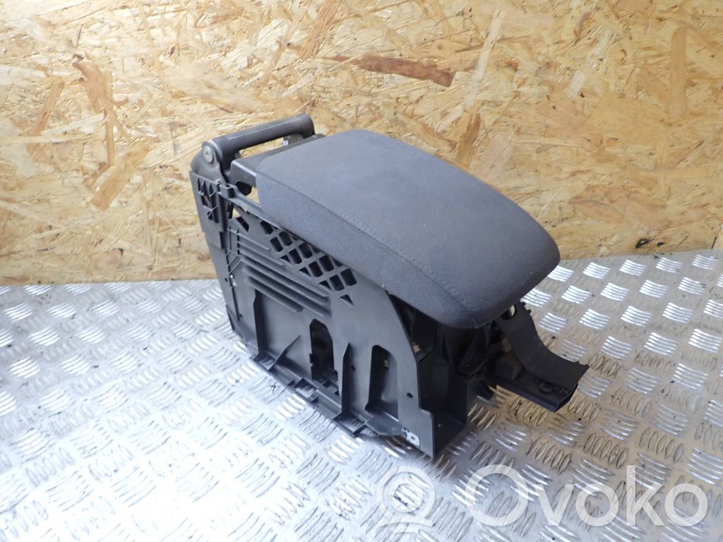 Armrest   1K5864251C