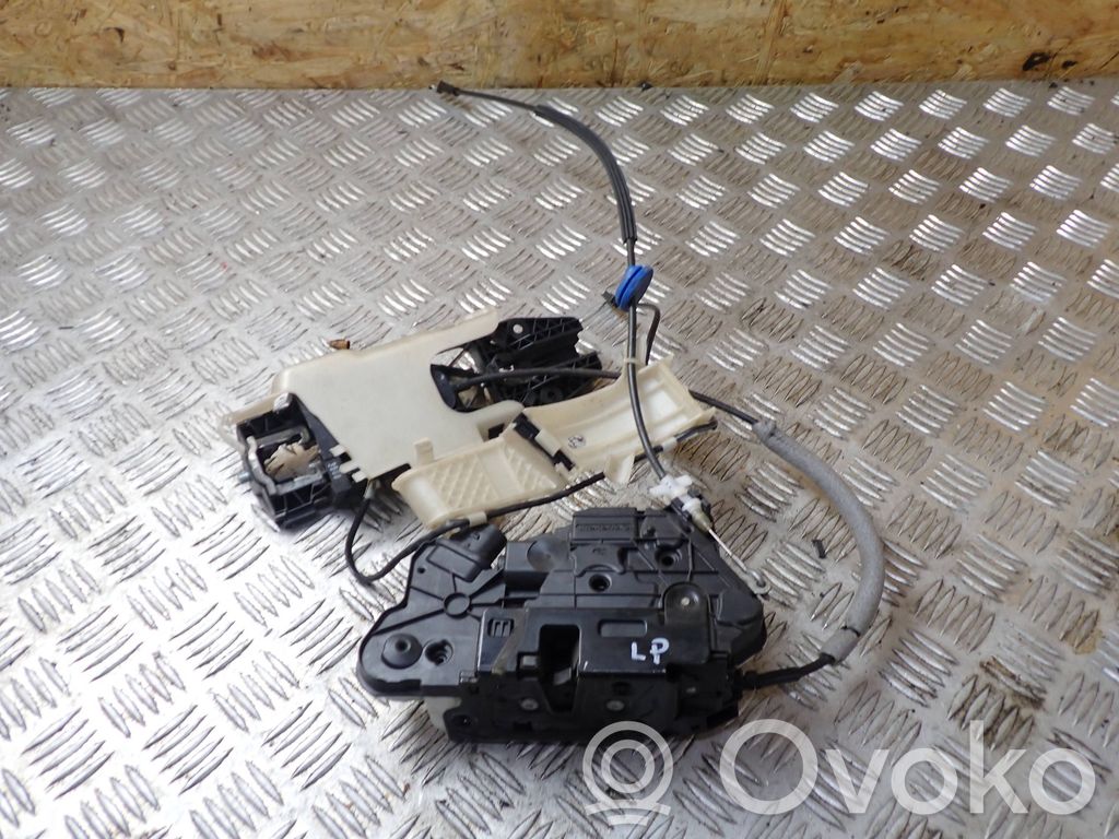 Volkswagen Scirocco Cerradura de puerta delantera 