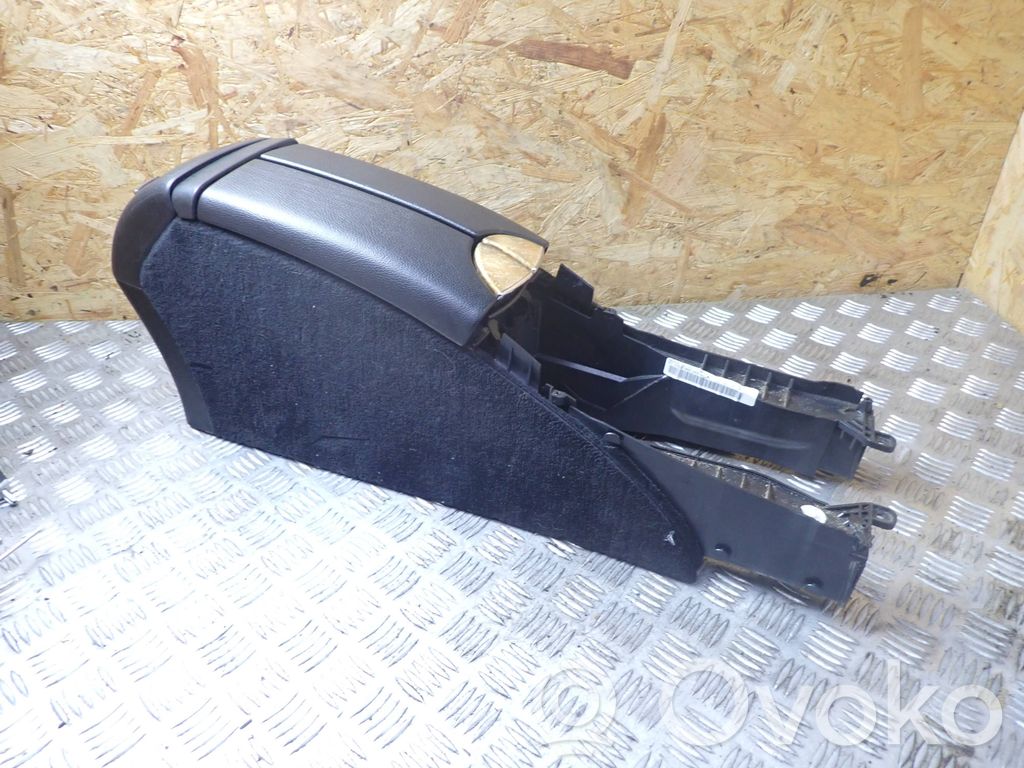 Mercedes-Benz E W211 Center console 