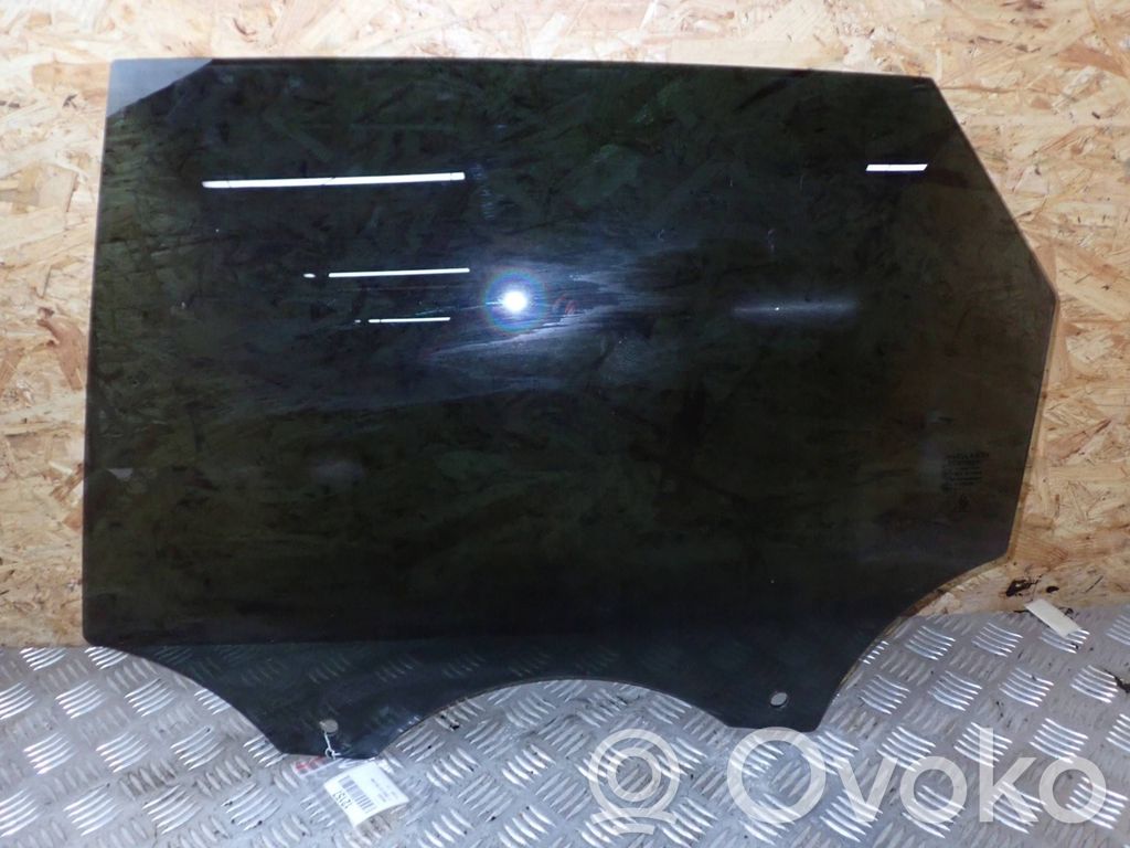 Luna de la puerta trasera