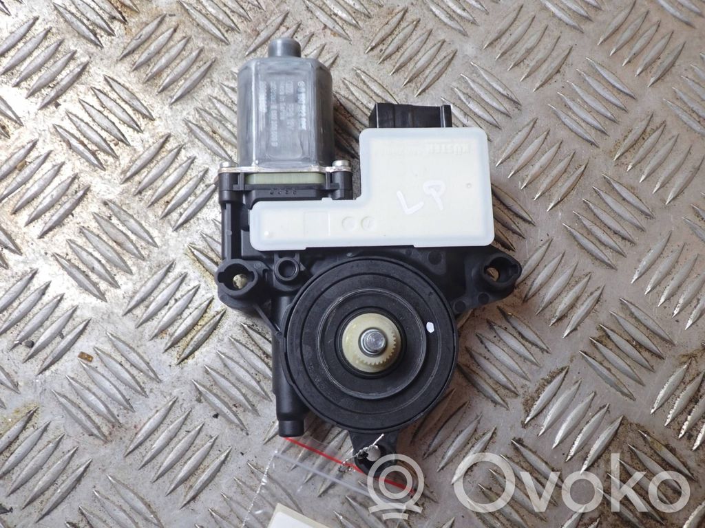 Silnik regulatora szyby drzwi przednich   2Q1959405C
