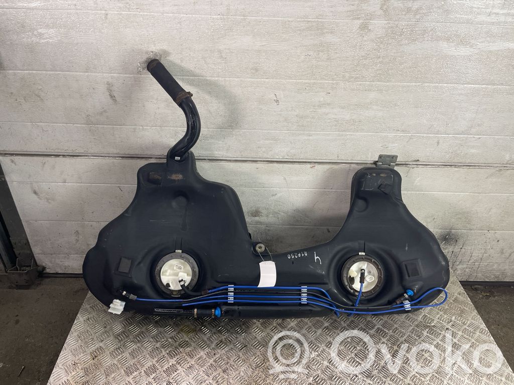 BMW 3 E46 Fuel tank 