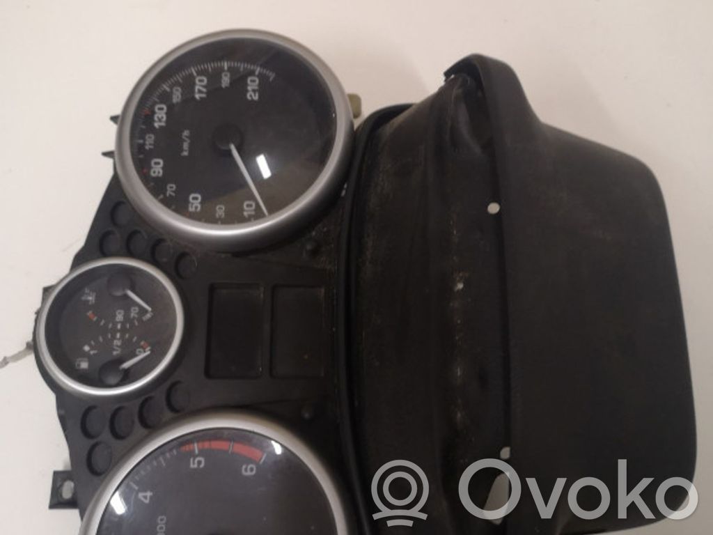 Peugeot 207 Speedometer (instrument cluster) 