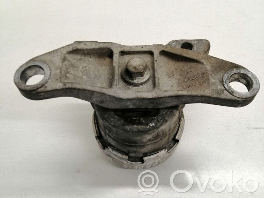 Ford Mondeo MK IV Engine mount bracket 