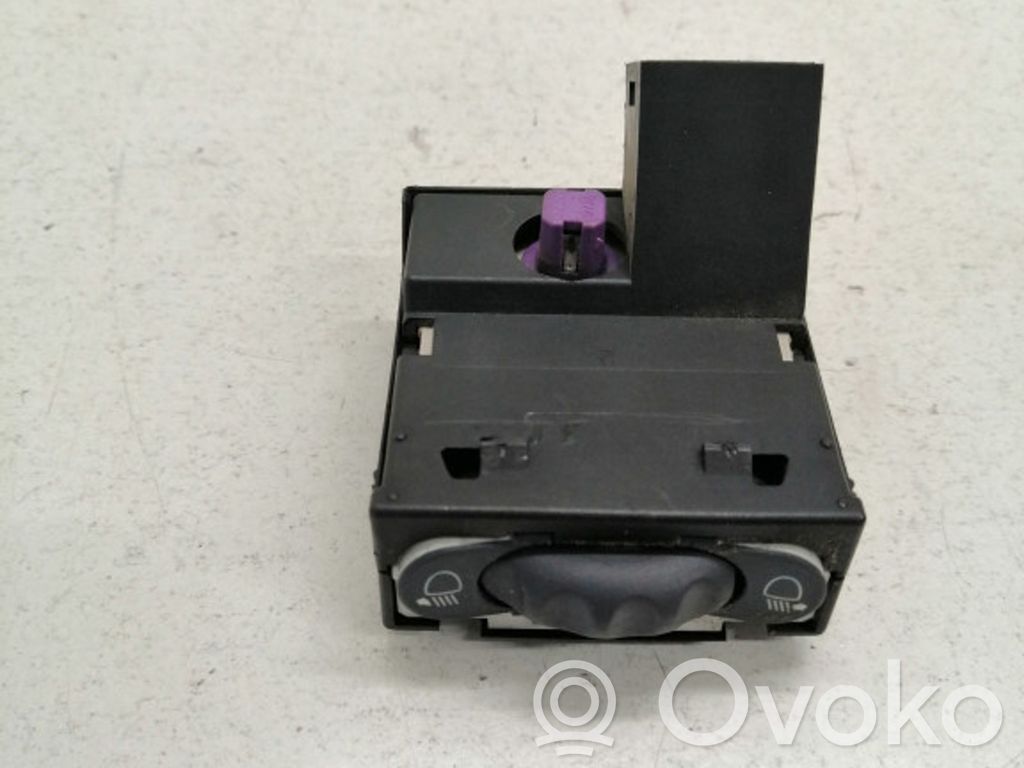 Renault Espace III Headlight level height control switch 