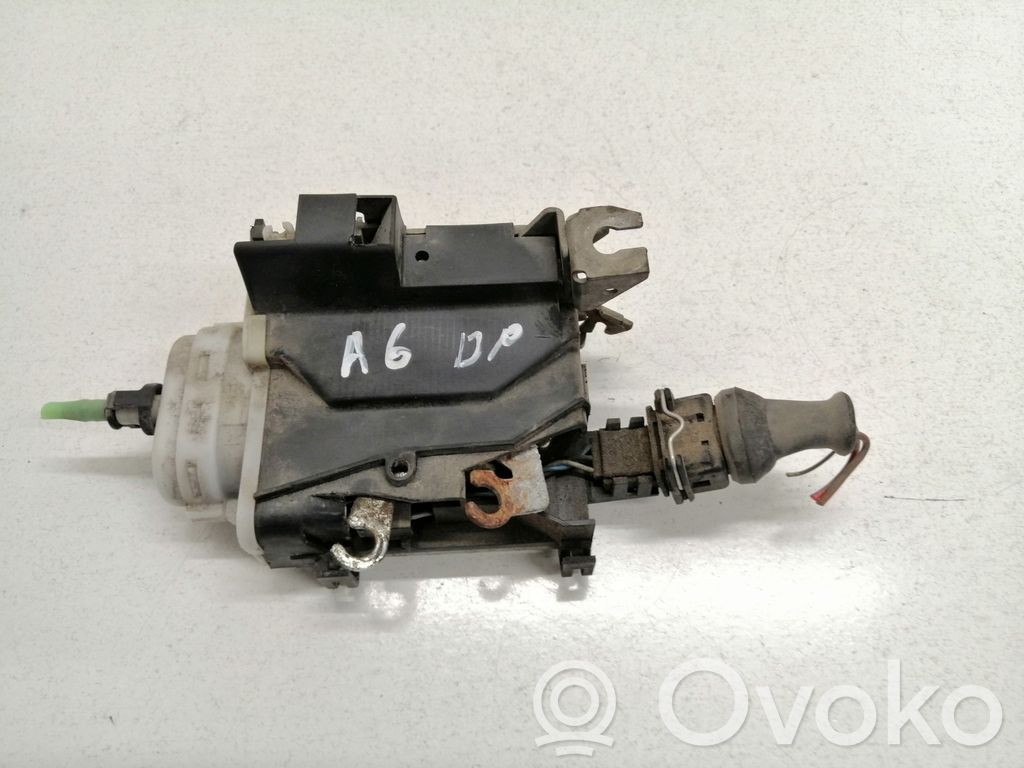 Audi A6 S6 C4 4A Zamek drzwi przednich 