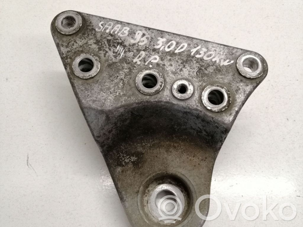 Saab 9-5 Engine mounting bracket 