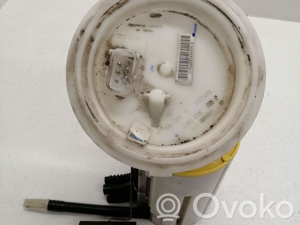 BMW 5 E60 E61 In-tank fuel pump 