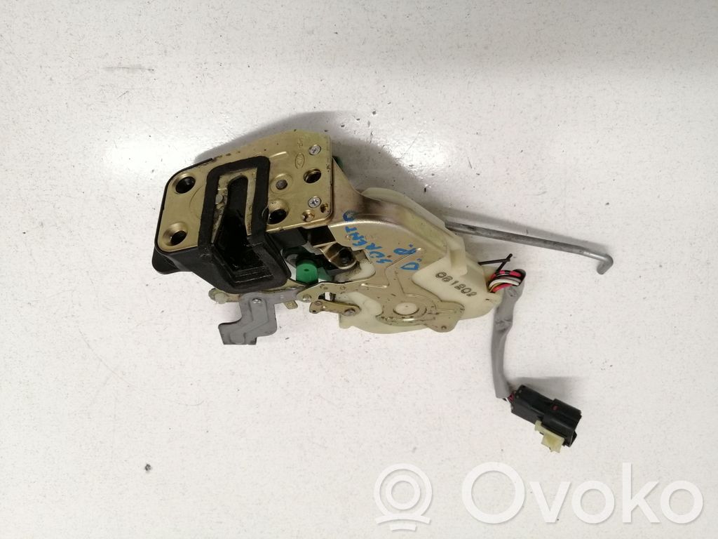 KIA Sorento Priekinė durų spyna 