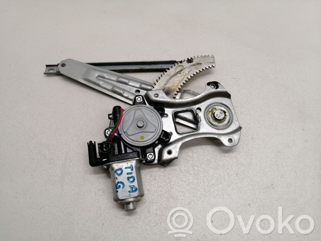 Nissan Tiida C11 Rear door window regulator with motor 