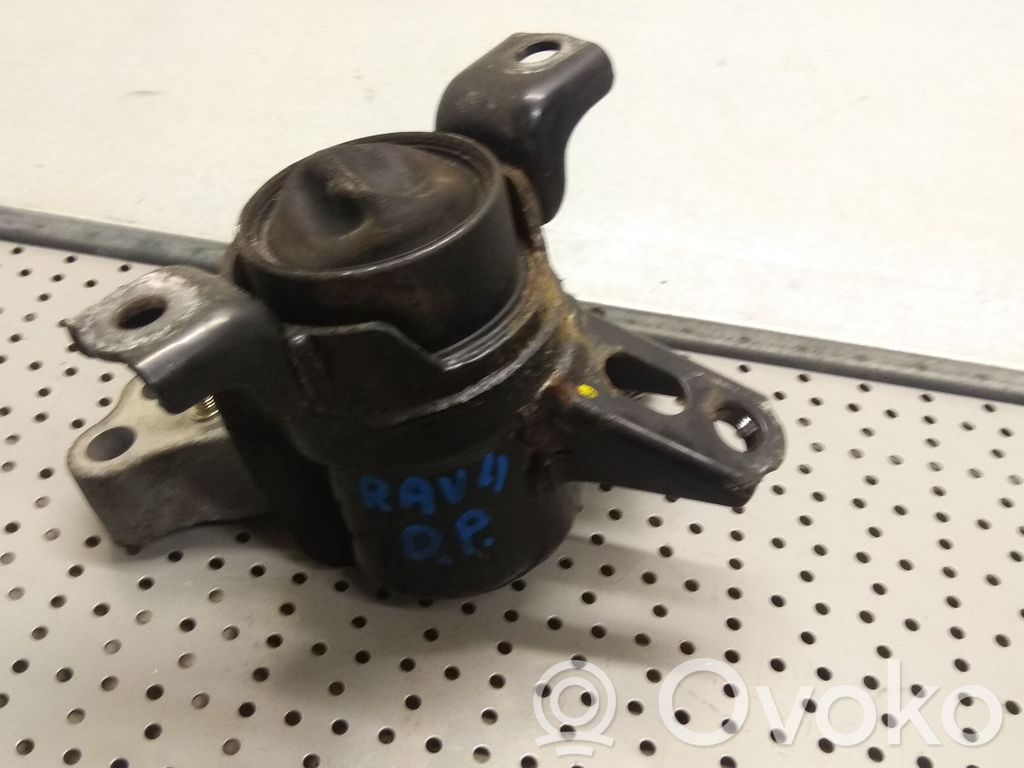 Toyota RAV 4 (XA30) Engine mount bracket 