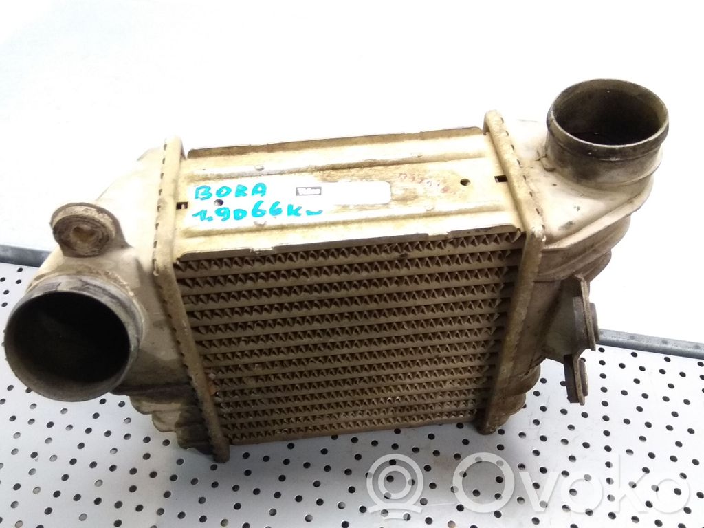 Volkswagen Bora Interkūlerio radiatorius 