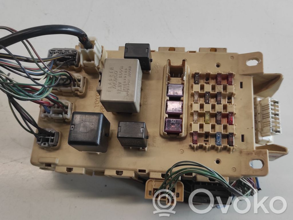 Toyota Yaris Fuse module 