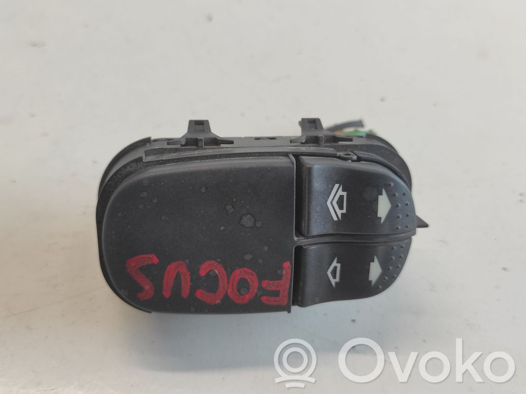 Ford Focus Electric window control switch 