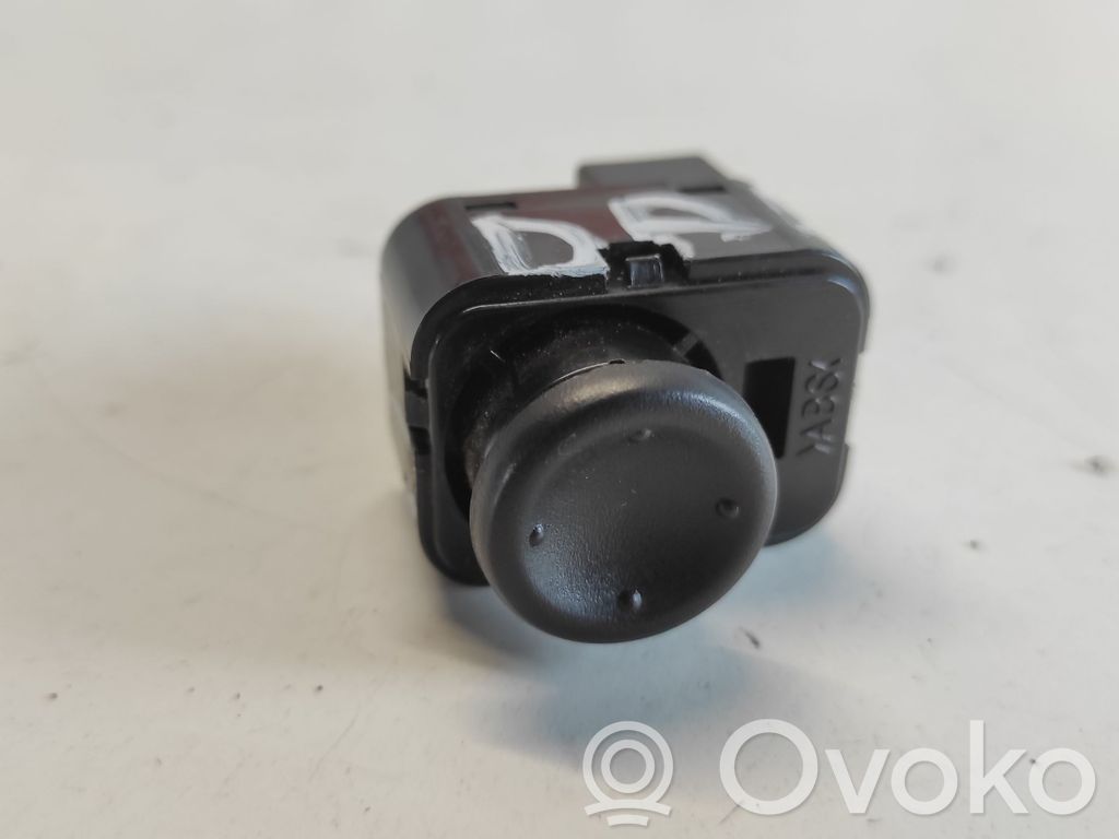 Electric window control switch   3G10