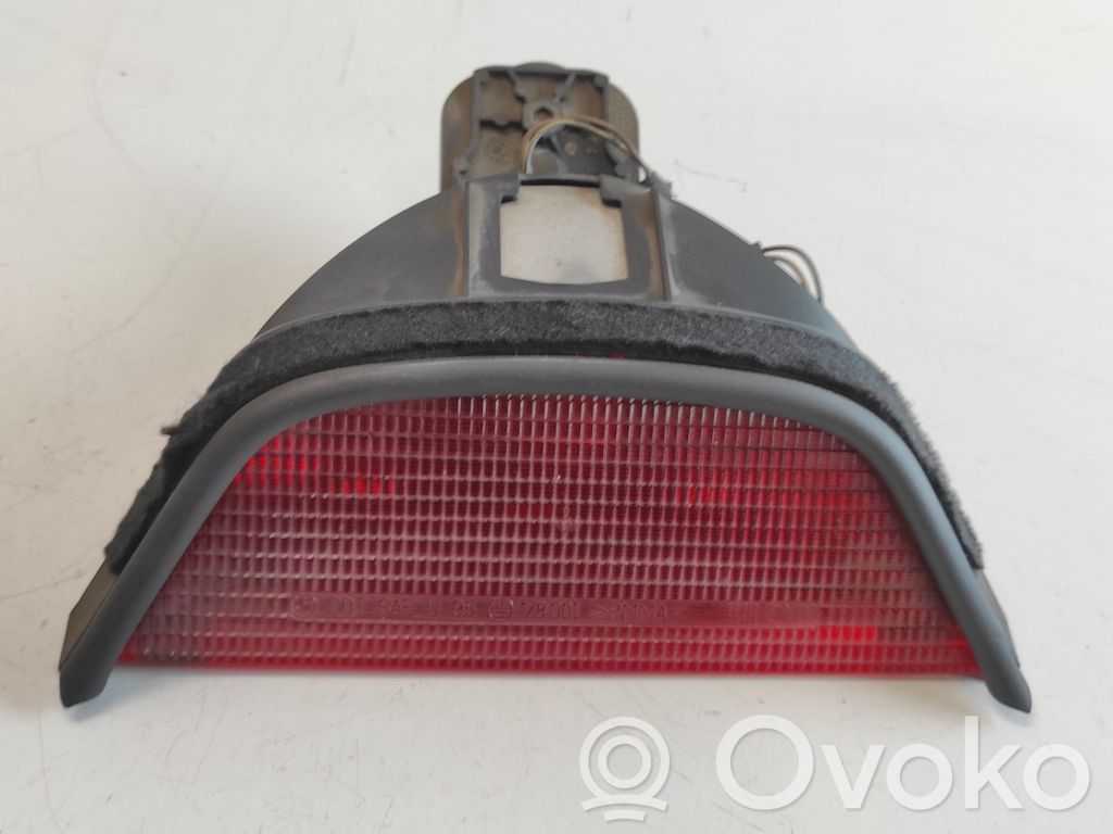 BMW 5 E39 Third/center stoplight 