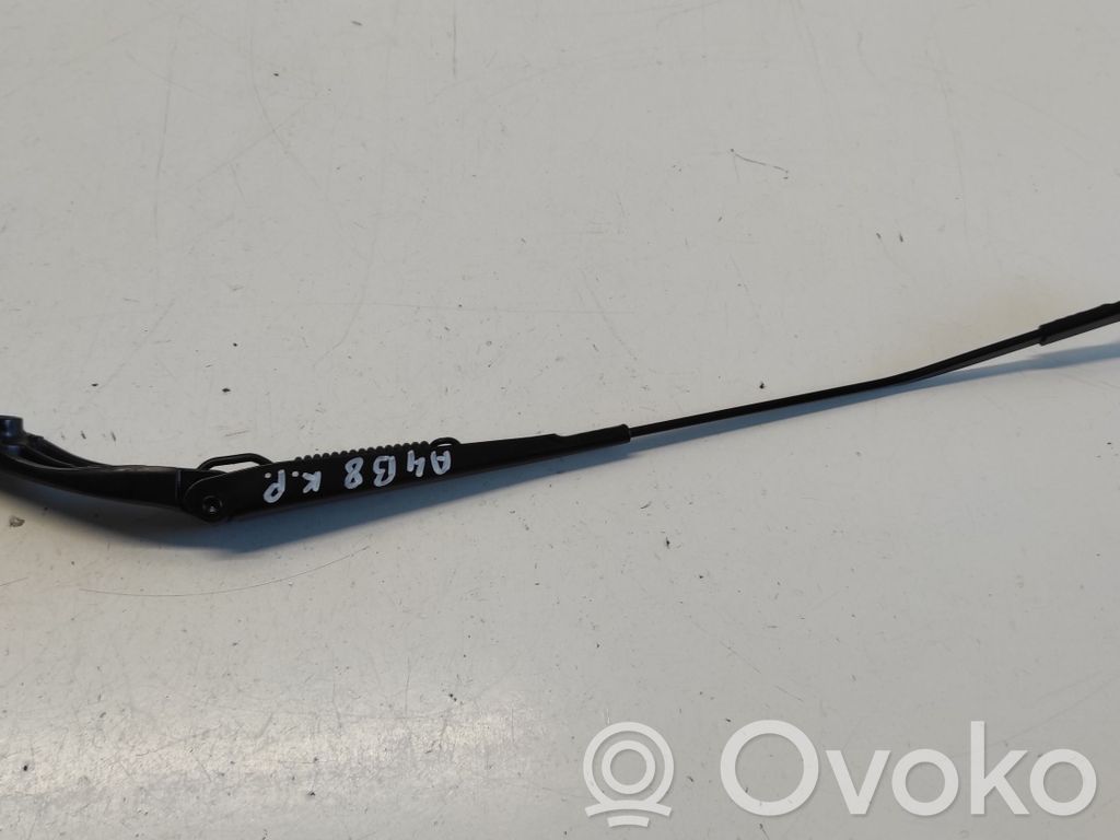Audi A4 S4 B8 8K Front wiper blade arm 