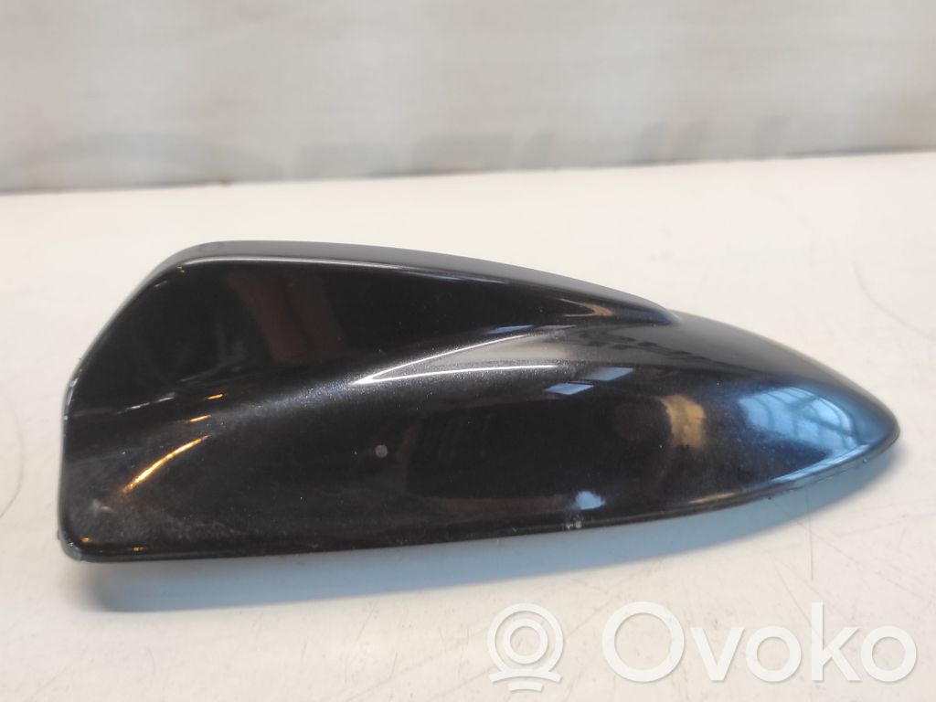 Volvo V50 Stogo (GPS) antenos dangtelis 