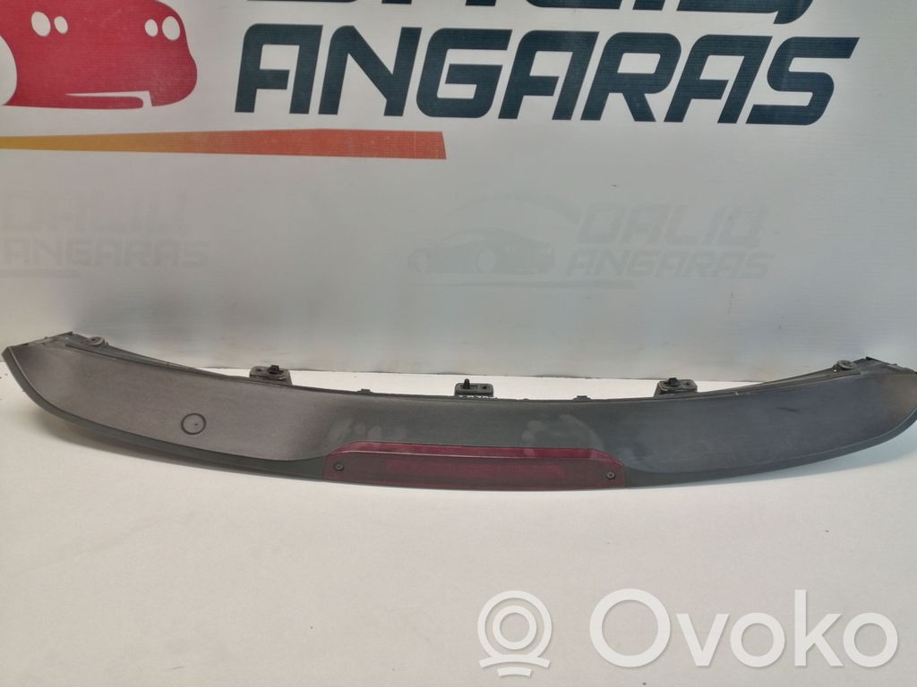 Ford Focus Third/center stoplight 