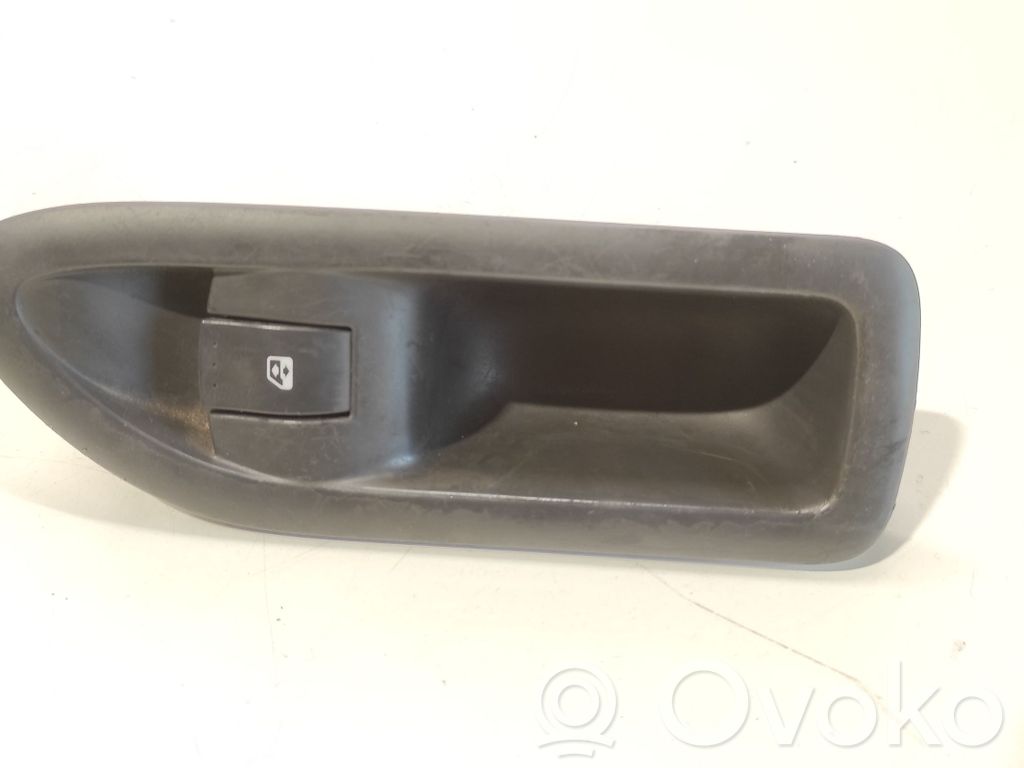 Renault Laguna II Interruptor del elevalunas eléctrico 