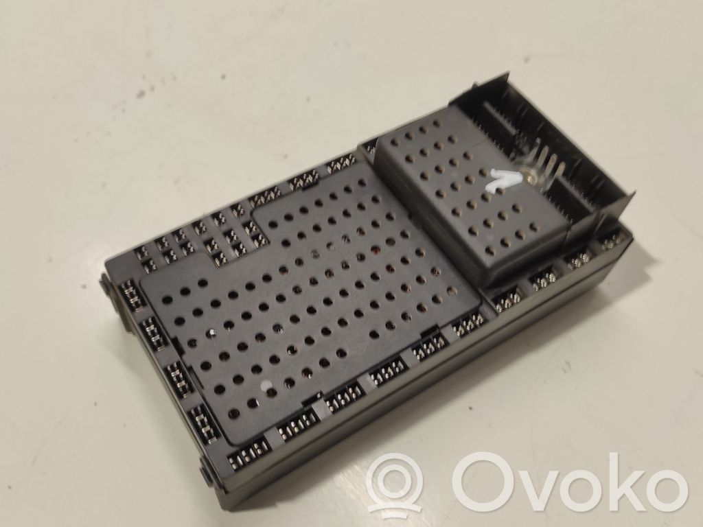 Volvo S80 Fuse module 