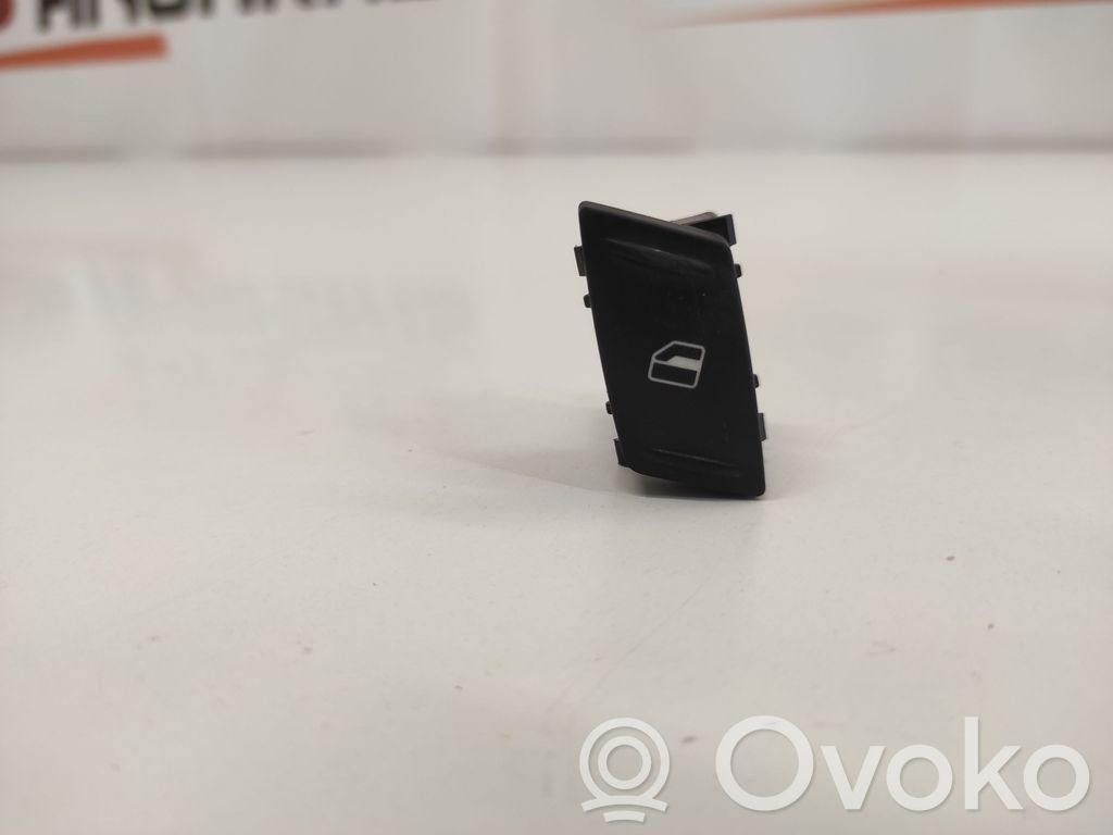 Skoda Octavia Mk2 (1Z) Electric window control switch 