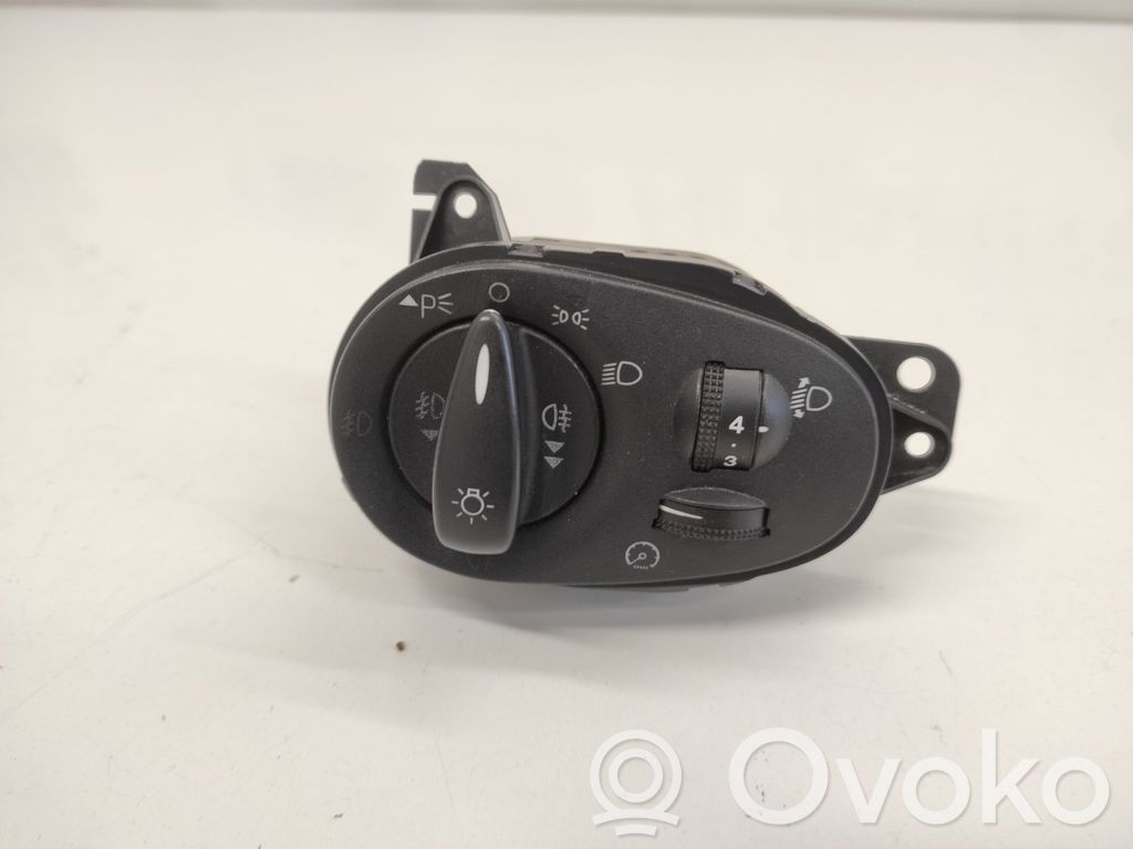 Light switch   4986101,04062503